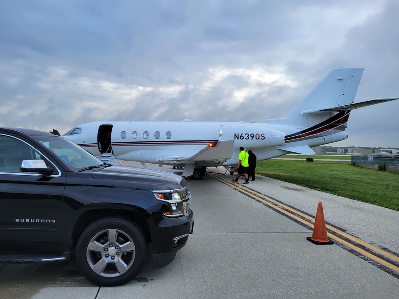 Airport Transfers to Signature Aviation
